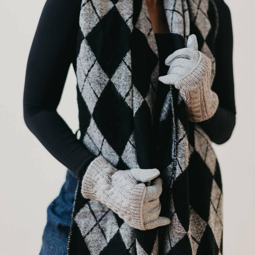 3 in 1 Cable Knit Gloves: Gray - Pink Pig