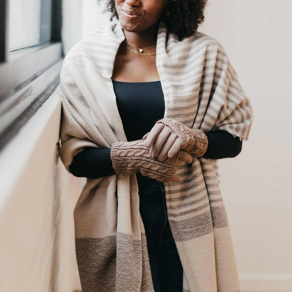 3 in 1 Cable Knit Gloves: Gray - Pink Pig
