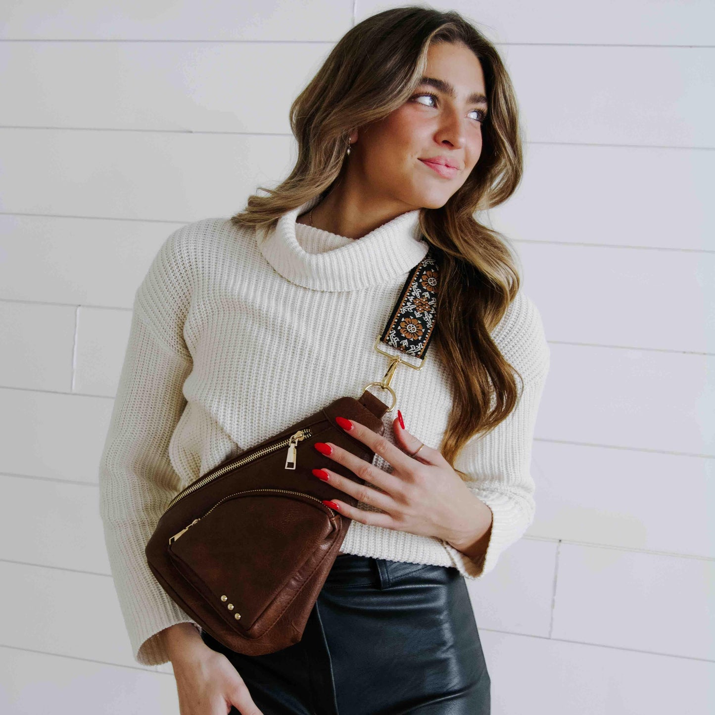 Austin Sling Bag: Black - Pink Pig