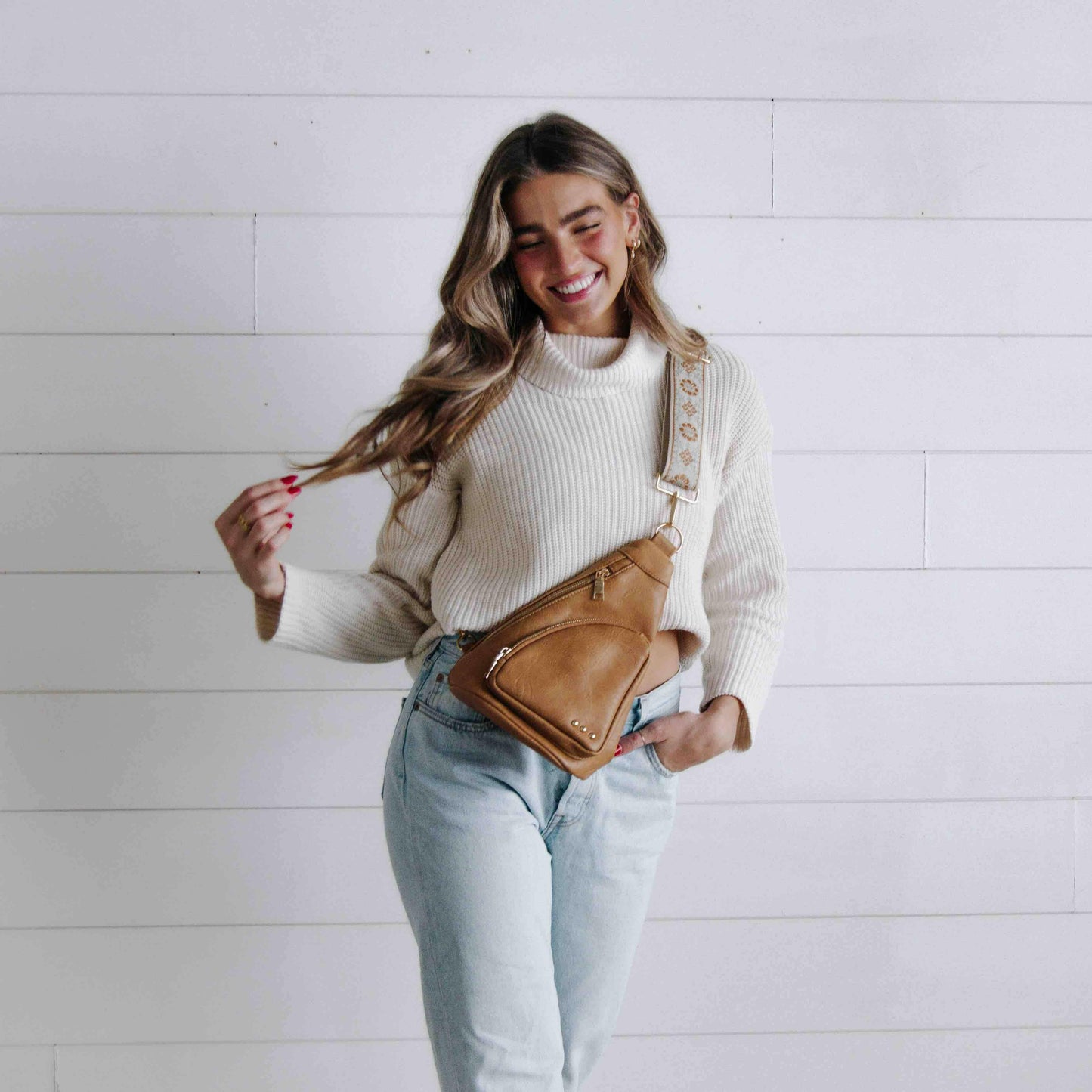 Austin Sling Bag: Caramel - Pink Pig