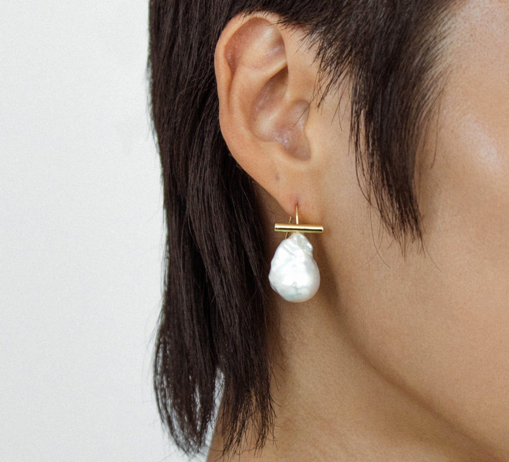 Shashi on sale pearl earrings