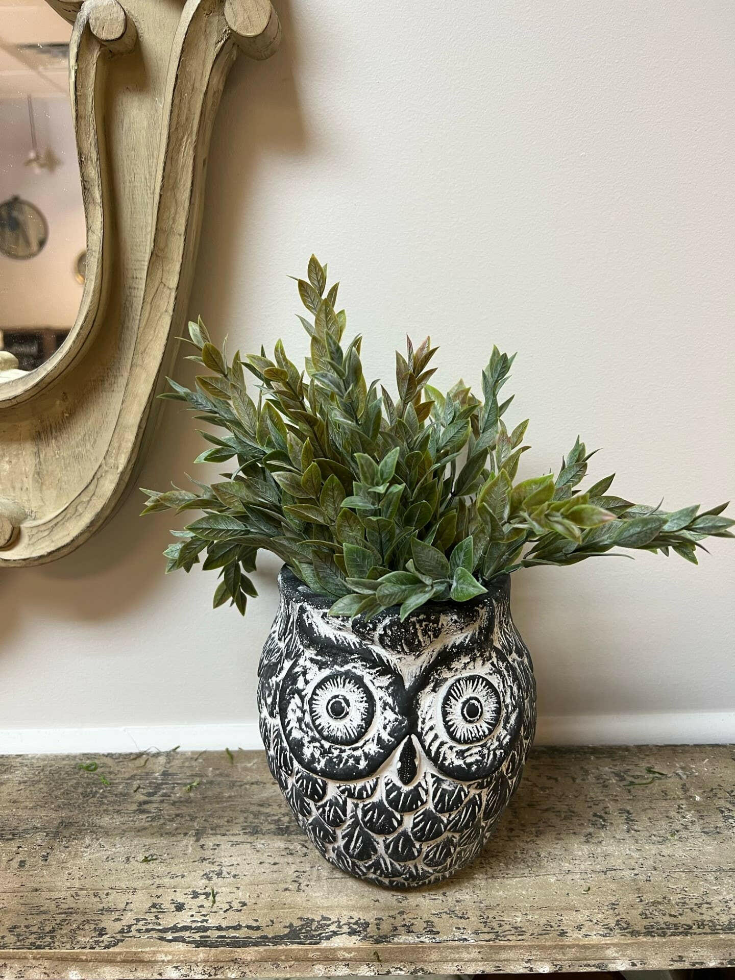 Vagabond Vintage - CEMENT OWL PLANTER - Pink Pig