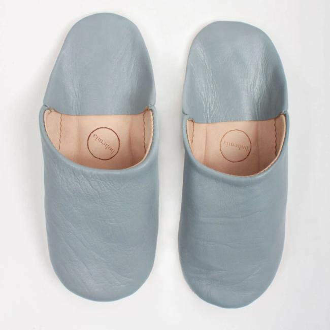 Moroccan Babouche Slippers - Pearl Grey - Pink Pig