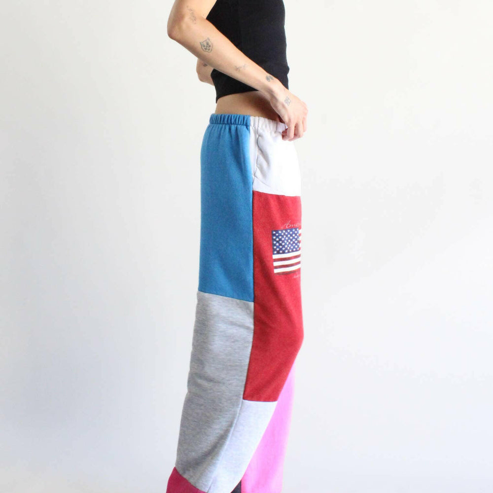 
                  
                    American Recycled Clothing - Sweatshirt Pants Bundle - Pink Pig
                  
                