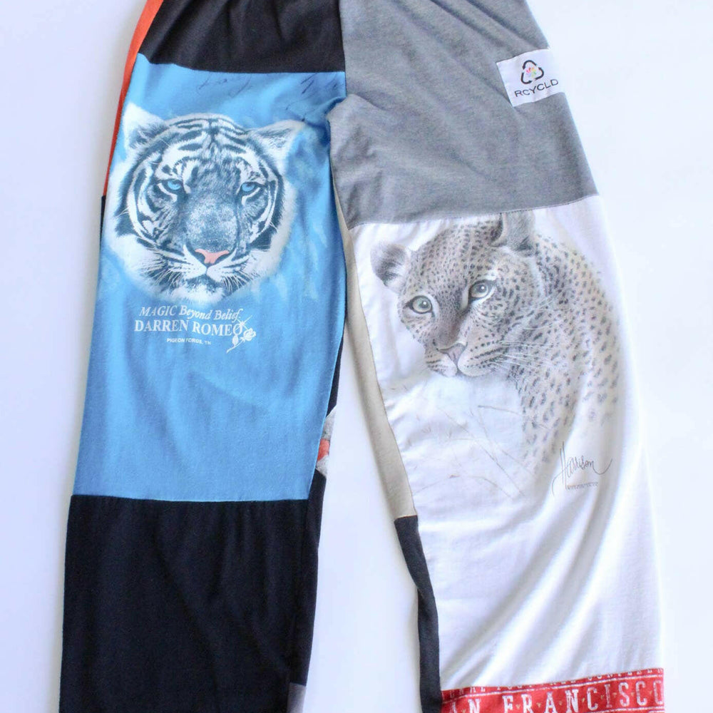 
                  
                    American Recycled - Graphic Tee Pants Bundle - Pink Pig
                  
                