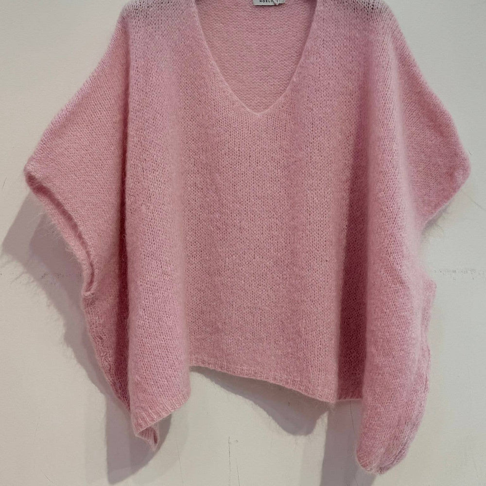 
                  
                    NOELINE - Mohair poncho sweater 7627 - Pink Pig
                  
                