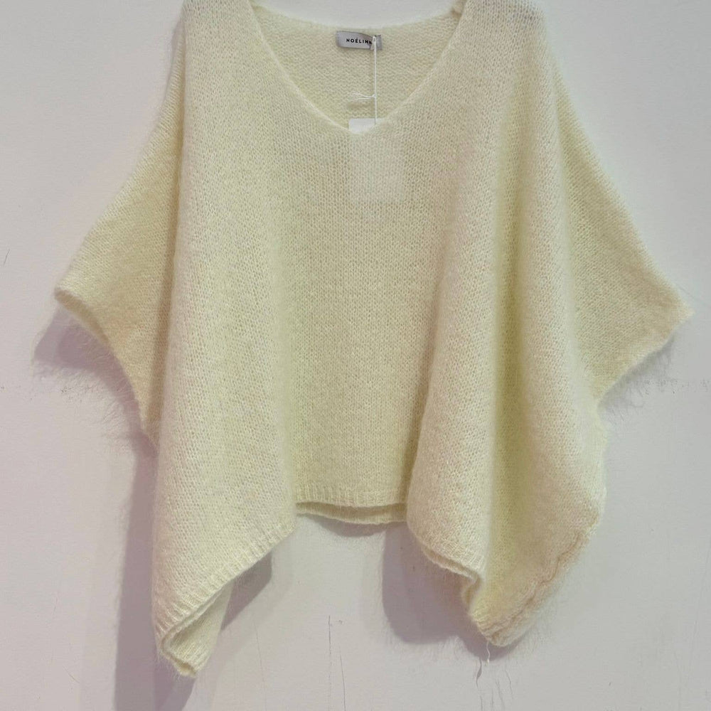 
                  
                    NOELINE - Mohair poncho sweater 7627 - Pink Pig
                  
                