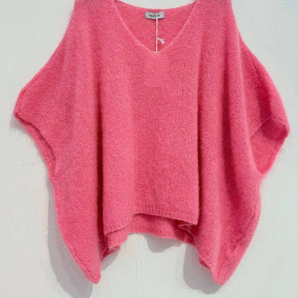 
                  
                    NOELINE - Mohair poncho sweater 7627 - Pink Pig
                  
                