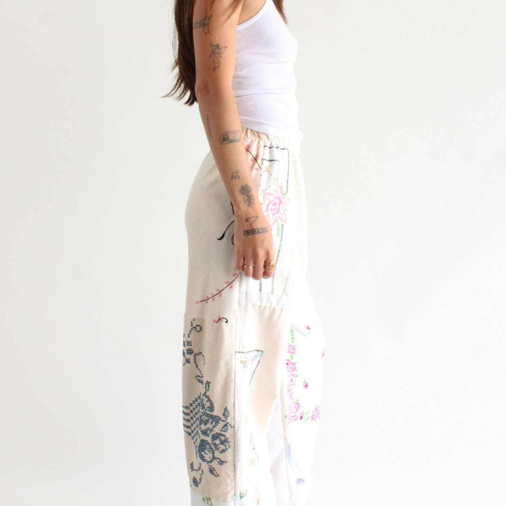 
                  
                    American Recycled Clothing - Embroidered Pieced Pant Bundle - Pink Pig
                  
                