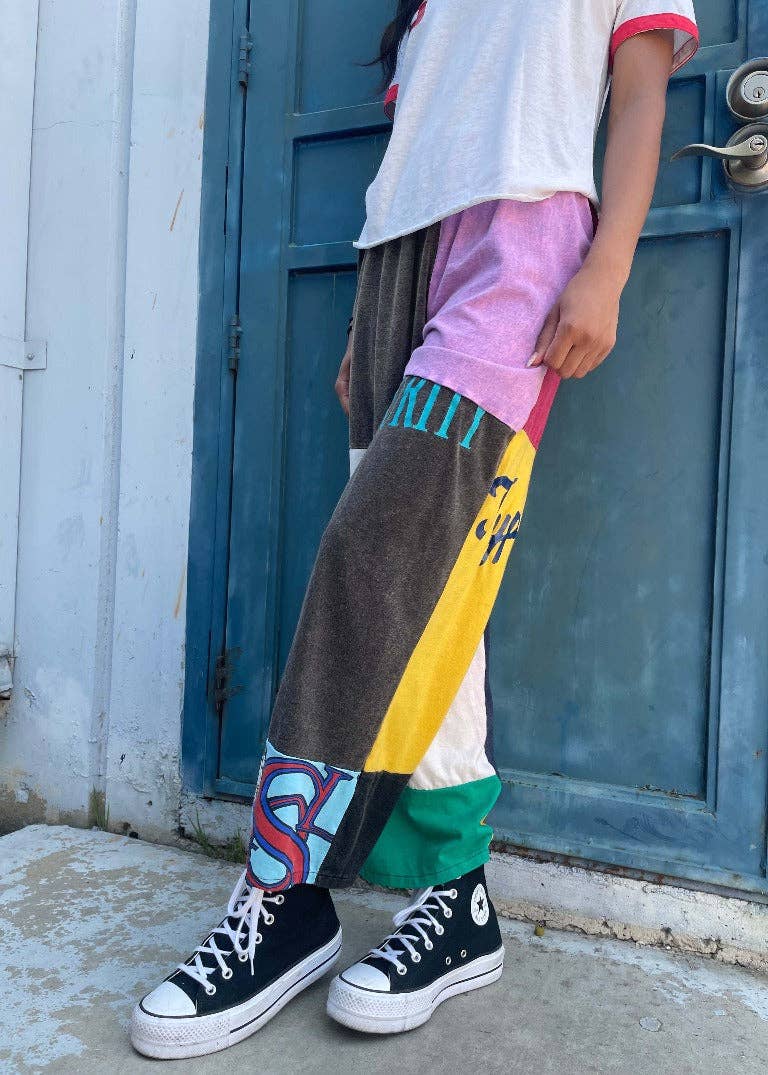 American Recycled Clothing - Graphic Tee Pants Bundle - Pink Pig