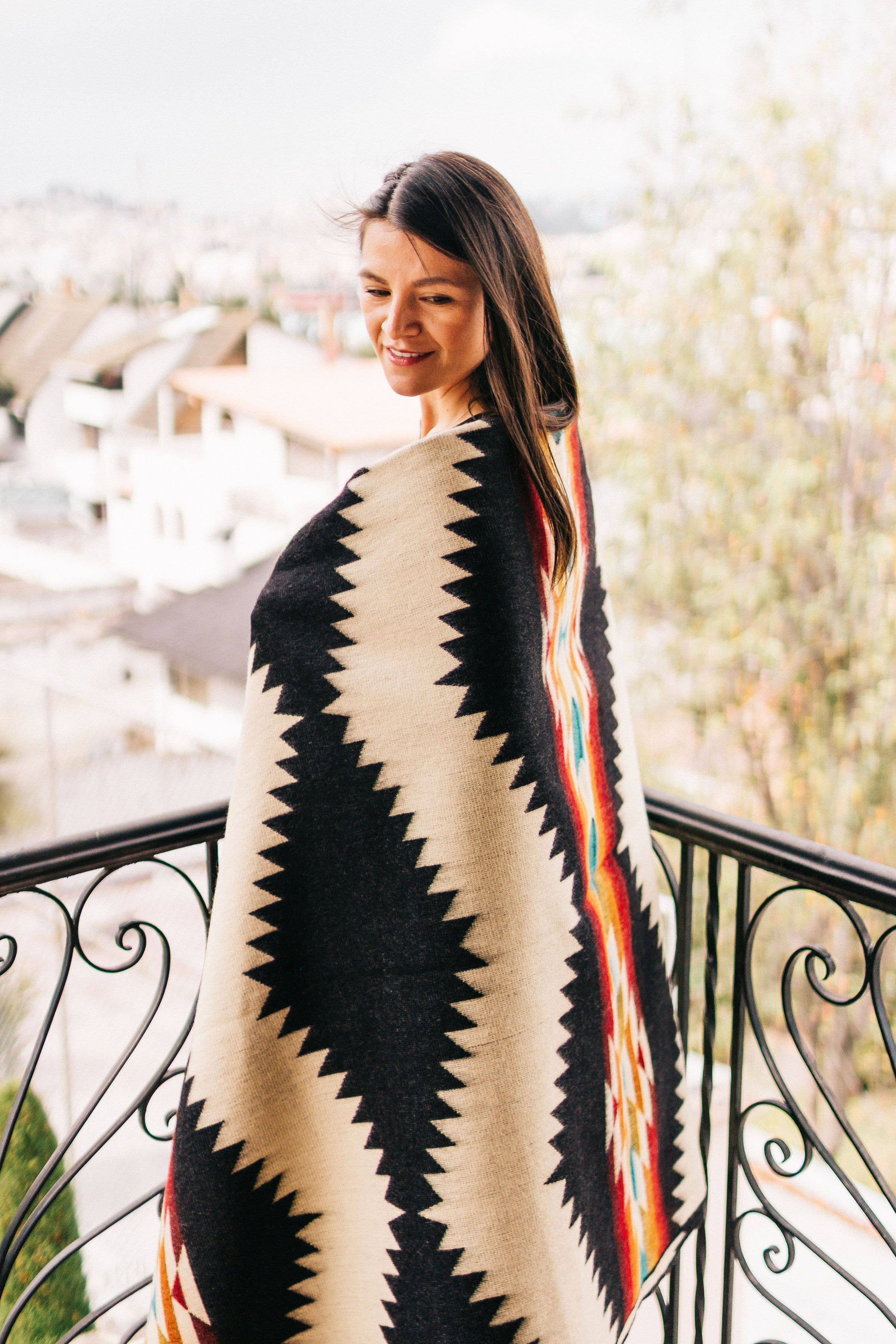 Beyond Borders Tsachila Blanket - Thumbnail 3