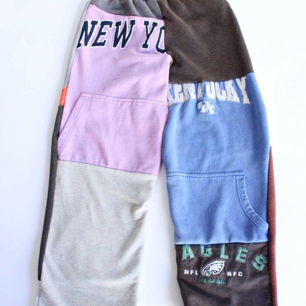 
                  
                    American Recycled Clothing - Sweatshirt Pants Bundle - Pink Pig
                  
                