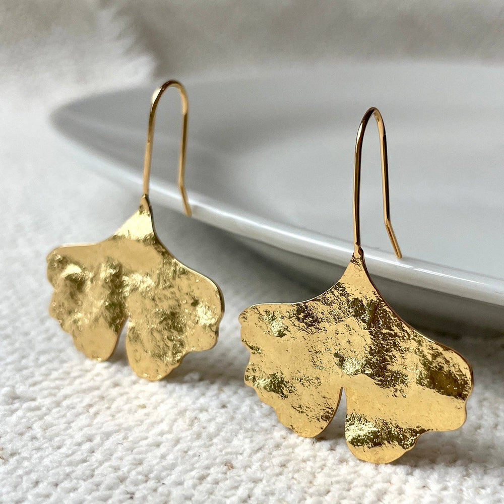 
                  
                    Gold Ginkgo Leaf Threader Earrings - Pink Pig
                  
                