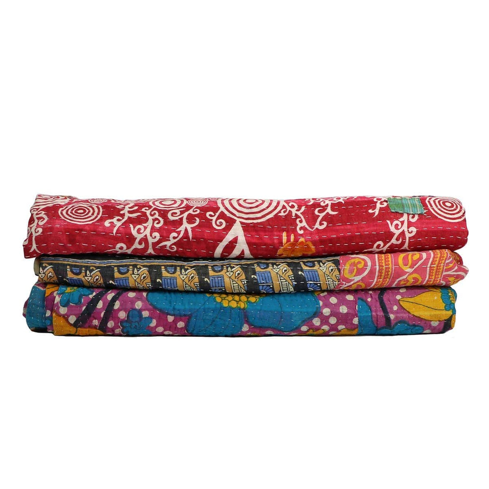 
                  
                    Liv Rocks - Authentic Vintage Kantha Quilts & Blankets Ethically Sourced - Pink Pig
                  
                
