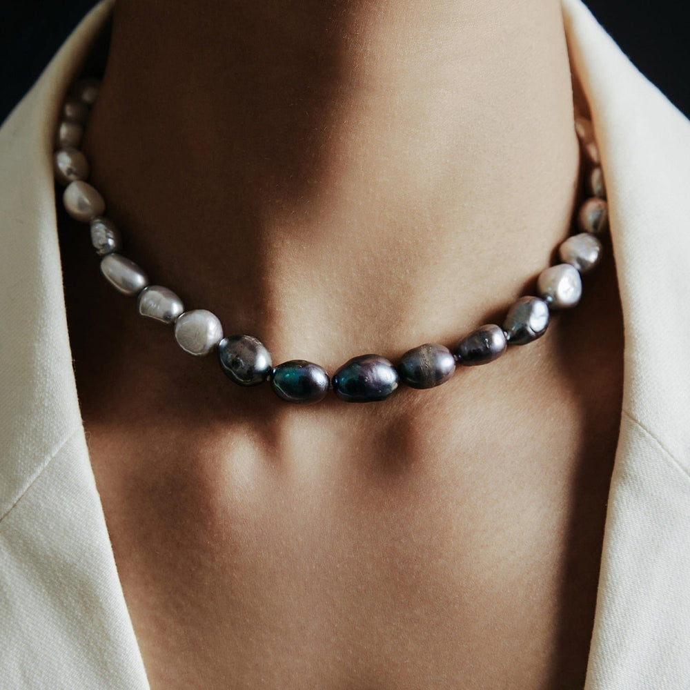 
                  
                    La Fume'e  Baroque Pearl Necklace - Pink Pig
                  
                