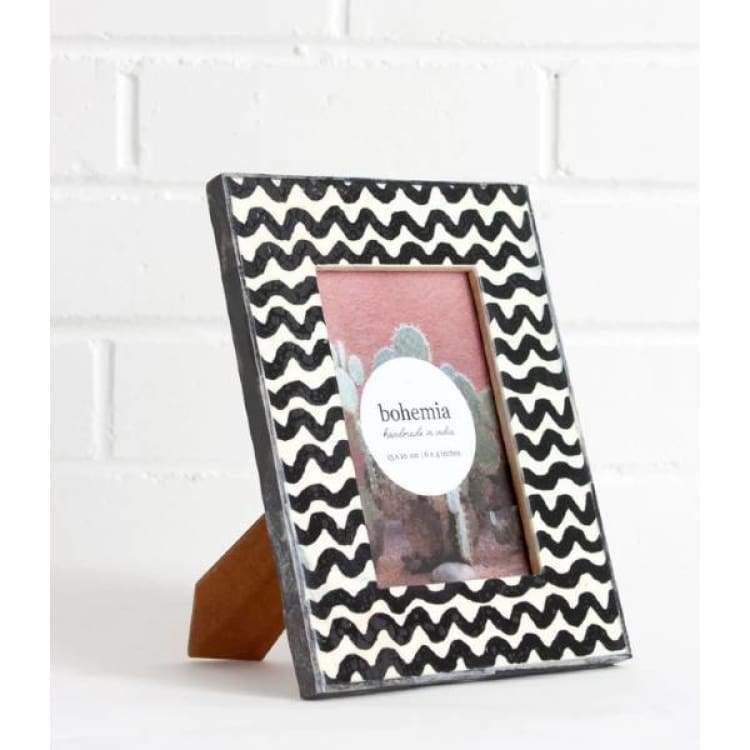 Wave Photo Frame - Grey - Pink Pig