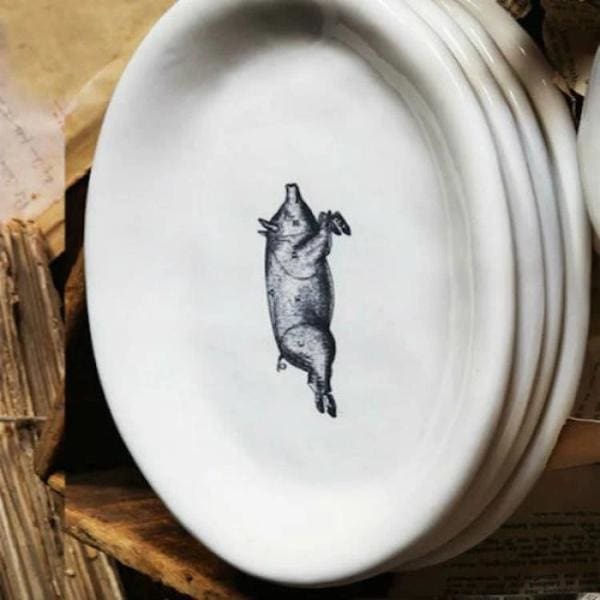 Oval Pig Plates - Pink Pig